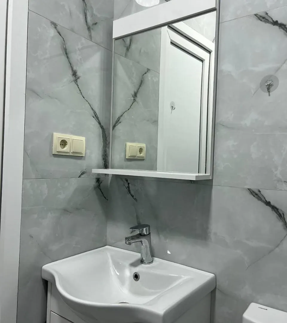 Sun And Moon Apartment Batumi 0*,