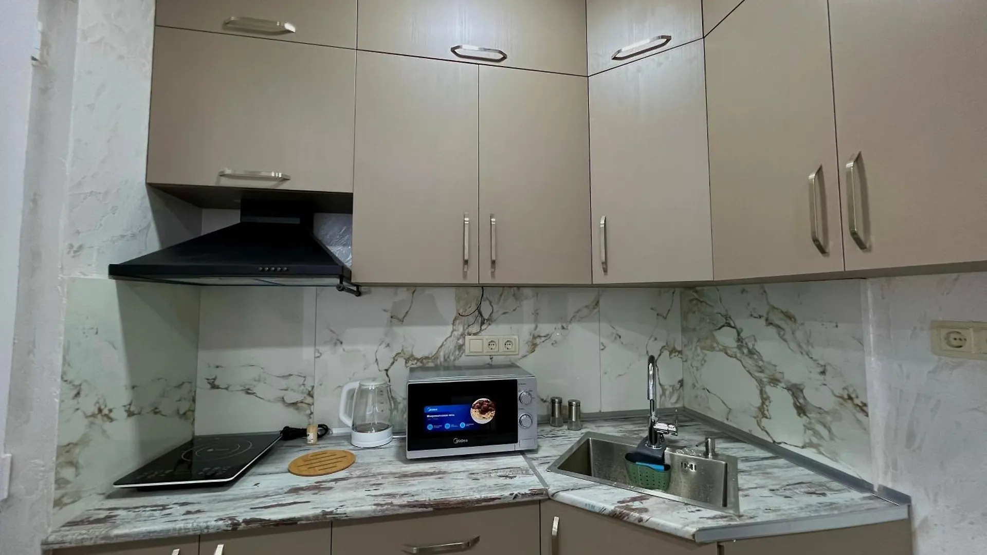 Sun And Moon Apartment Batumi